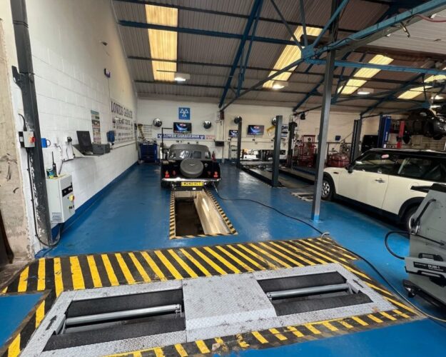 Vehicle diagnostic inspection before MOT at Lowes Garage Worcester (1) Vehicle diagnostic inspection before MOT at Lowes Garage Worcester (1)